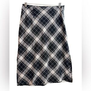 Forever 21 Black and White Plaid A-Line Skirt Size M
